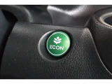 ECONスイッチの効果とあなたの運転で、クルマと力をあわせ「燃費向上=ガソリン代の節約=CO2 削減」のチャレンジをお楽しみください。