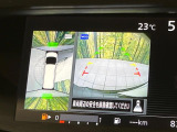 【アラウンドビューモニター】専用のカメラにより、上から見下ろしたような視点で360度クルマの周囲を確認することができます☆死角部分も確認しやすく、狭い場所での切り返しや駐車もスムーズに行えます。