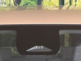 【トヨタセーフティセンス】走行中に前方の車両等を認識し、衝突しそうな時は警報とブレーキで衝突回避と被害軽減をアシスト。より安全にドライブをお楽しみいただけます。
