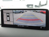 360&deg;ビューモニターを搭載しています。コーナーセンサーと合せてお使いいただくことで、安全、安心にお車の取り回しを行っていただけます。