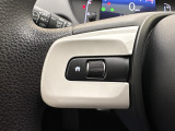 ■ステアリングリモコンスイッチ☆運転中に目線をそらさず、バンド変更が可能です☆