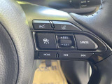 レーダークルーズコントロール(全車速追従機能付)付きです。車速に応じて追従支援してくれるので、ロングドライブも快適です。詳細は販売店スタッフまでおたずねください。