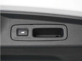 ◆パワーテールゲート◆キーや運転席のボタン、ハンズフリー機能など多彩なアクセスで自動開閉できます。