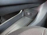 HDMIにも対応していますので端末の映像も車内でお楽しみいただけます