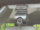 【ドライブレコーダー】ドライブレコーダー装備!走行中はもちろん、あおり運転や事故に遭遇した際、映像で記録し、万一のリスクに備えます。※記録用SDカードはお客様ご自身でご準備いただく必要があります。