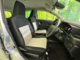 運転席シート廻りは使用感も少なく、良好な状態となっています。丁寧に使われていたことがよくわかりますね。
