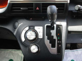 スマートキー/Pスタート/寒冷地仕様/横滑防止/3列シート/ABS/走行52.500km