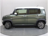 軽ワゴンとSUVを融合したデザイン。街乗りでもアウトドアでもなんでもござれなお車です☆
