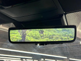 【デジタルインナーミラー】後席の大きな荷物や同乗者で後方が確認しづらい時でも安心!カメラが撮影した車両後方の映像をルームミラー内に表示。クリアな視界で状況の確認が可能です!