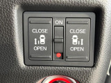 【両側パワースライドドア】スマートキーや運転席のスイッチで後席両側スライドドアの開閉が可能♪電動だから力を入れてドアを開ける必要が無く、小さなお子様でも簡単に開け閉めでき快適です♪