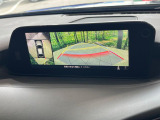 【360&deg;ビューモニター】専用のカメラにより、上から見下ろしたような視点で360度クルマの周囲を確認することができます☆死角部分も確認しやすく、狭い場所での切り返しや駐車もスムーズに行えます。