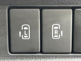 【両側パワースライドドア】スマートキーや運転席のスイッチで後席両側スライドドアの開閉が可能♪電動だから力を入れてドアを開ける必要が無く、小さなお子様でも簡単に開け閉めでき快適です♪
