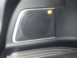 高機能サウンドシステム。車内に臨場感ある音楽空間を生み出します。