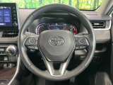【純正革巻きステアリング】上質な革を使用することで、手にしっかり馴染みとても運転しやすいハンドルです♪