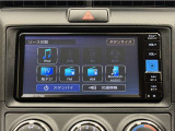 Bluetooth対応、CD/DVD再生機能付き。お好きな音楽を聴きながらのドライブは楽しいですよね〜♪