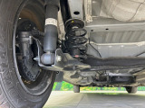お車を安心してお乗りいただく為には、足回りの定期点検が欠かせません。サービスサポート(有償保証)では無料点検もご提供しており、安心のカーライフをお過ごしいただけるサポート体制が整っています。