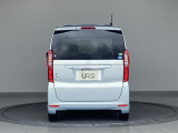 現車を確認できる方へ販売いたします。当社サービススタッフにて純正部品を使い点検整備を実施し、その後、ご納車させていただきますのでご安心してご利用いただけます。