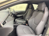 トヨタ中古車「まるごとクリーニング」施工済。外装はもちろん内装はシートを外して見えない所まで徹底洗浄しています。