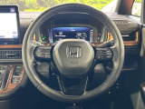 【純正革巻きステアリング】上質な革を使用することで、手にしっかり馴染みとても運転しやすいハンドルです♪