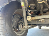 お車を安心してお乗りいただく為には、足回りの定期点検が欠かせません。サービスサポート(有償保証)では無料点検もご提供しており、安心のカーライフをお過ごしいただけるサポート体制が整っています。