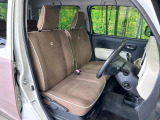 運転席シート廻りは使用感も少なく、良好な状態となっています。丁寧に使われていたことがよくわかりますね。