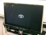 【10.5インチ ディスプレイオーディオ】大画面のディスプレイはAppleCarPlayやAndroidAutoが利用可能。大きな画面でスマホナビアプリ等が利用いただけます♪