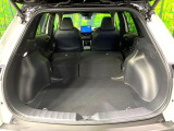 【パワーバックドア】スマートキーや運転席のボタンを押すだけでリアゲートが自動で開閉します!荷物を持っている時や、高い位置にあるバックドアを閉める際に便利な機能です♪