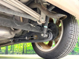 お車を安心してお乗りいただく為には、足回りの定期点検が欠かせません。サービスサポート(有償保証)では無料点検もご提供しており、安心のカーライフをお過ごしいただけるサポート体制が整っています。