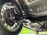 お車を安心してお乗りいただく為には、足回りの定期点検が欠かせません。サービスサポート(有償保証)では無料点検もご提供しており、安心のカーライフをお過ごしいただけるサポート体制が整っています。