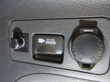 非常時やキャンプなどに役立つAC100Vコンセント付きです。