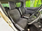運転席シート廻りは使用感も少なく、良好な状態となっています。丁寧に使われていたことがよくわかりますね。