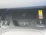おくだけ充電 シートヒーター(運転席助手席両方にあります)