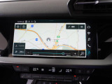 アウディのナビゲーションシステム『MMI(タッチレスポンス)』 ナビ・オーディオ・車両設定等すべての機能を司どっています。