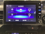ナビゲーションはフルセグTV、インターナビ対応のGathers純正メモリーナビを搭載しています。Bluetoothオーディオ機能がありますので、スマートフォンなどの音楽も再生できます。