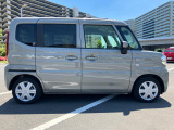 【スライド】リヤドアはスライドタイプなのでちょっと狭い駐車場でも乗り降り安心◎ワンアクションパワースライドドアなので指先ひとつでドアオープン!予約ロック機能付きで降りた後の行動もスムーズですよ♪