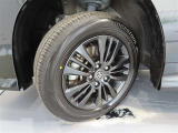 タイヤサイズは205/60R16