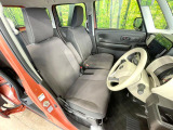 運転席シート廻りは使用感も少なく、良好な状態となっています。丁寧に使われていたことがよくわかりますね。