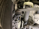 お車を安心してお乗りいただく為には、足回りの定期点検が欠かせません。サービスサポート(有償保証)では無料点検もご提供しており、安心のカーライフをお過ごしいただけるサポート体制が整っています。