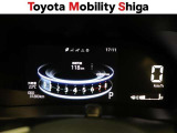 昼間でもくっきり見やすい、高質感メーターです