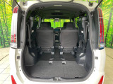 普段のお買い物や通勤、送迎等に十分な荷室スペースを確保しております。セカンドシートを倒すと、大きな荷物の積載も可能です♪