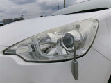 シンプルなものが使いやすいですね!LEDと違い熱を持つので、降雪時などはヘッドライトに積もった雪も溶かしてくれます。