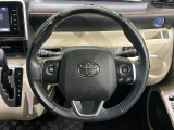 【ステアリングスイッチ】運転中、前方から目線をそらすことなく、オーディオ等の操作が可能な便利機能!安心&快適なドライブを演出してくれます♪