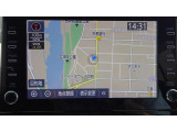 ディスプレイオーディオを装備。スマホとクルマをつなぐことで、これまでのナビに加えて、いろんなサービスが楽しめます。