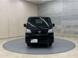 お車購入のポイントとなるフロントマスクです。