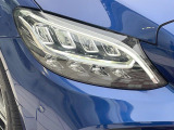 ●LEDヘッドライト:夜間走行時も良好な視界を確保し安心して運転できる高輝度LEDヘッドライトを装備!点灯速度が早く、消費電力も抑えられています。