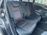 コンパクトカーですが、セカンドシートは十分な広さがあり快適にお乗りいただけます♪シートを倒して大きな荷物を積んだりと、用途の幅が広い1台です。