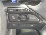 【レーダークルーズコントロール】高速道路での長距離走行が楽に!!自動で速度を保つクルーズコントロールが、衝突軽減システムと連携し、前方の車両を感知して車間を保つように速度調節してくれます!!