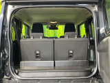 普段のお買い物や通勤、送迎等に十分な荷室スペースを確保しております。セカンドシートを倒すと、大きな荷物の積載も可能です♪