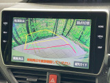 【バックカメラ】駐車時に後方がリアルタイム映像で確認できます。大型商業施設や立体駐車場での駐車時や、夜間のバック時に大活躍!運転スキルに関わらず、今や必須となった装備のひとつです!