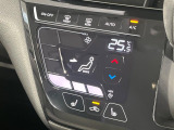 【オートエアコン】一度お好みの温度に設定すれば、車内の温度を検知し風量や温度を自動で調整。暑い&hellip;寒い&hellip;と何度もスイッチ操作をする必要はありません。快適な車内空間には必須の機能ですね♪